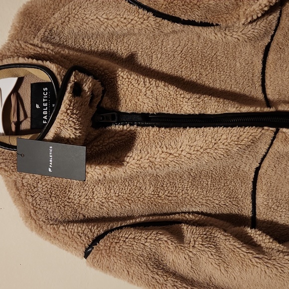 ❤️ NWT! FABLETICS TEDDY MID-LENGTH JACKET, MEDIUM - Picture 5 of 15